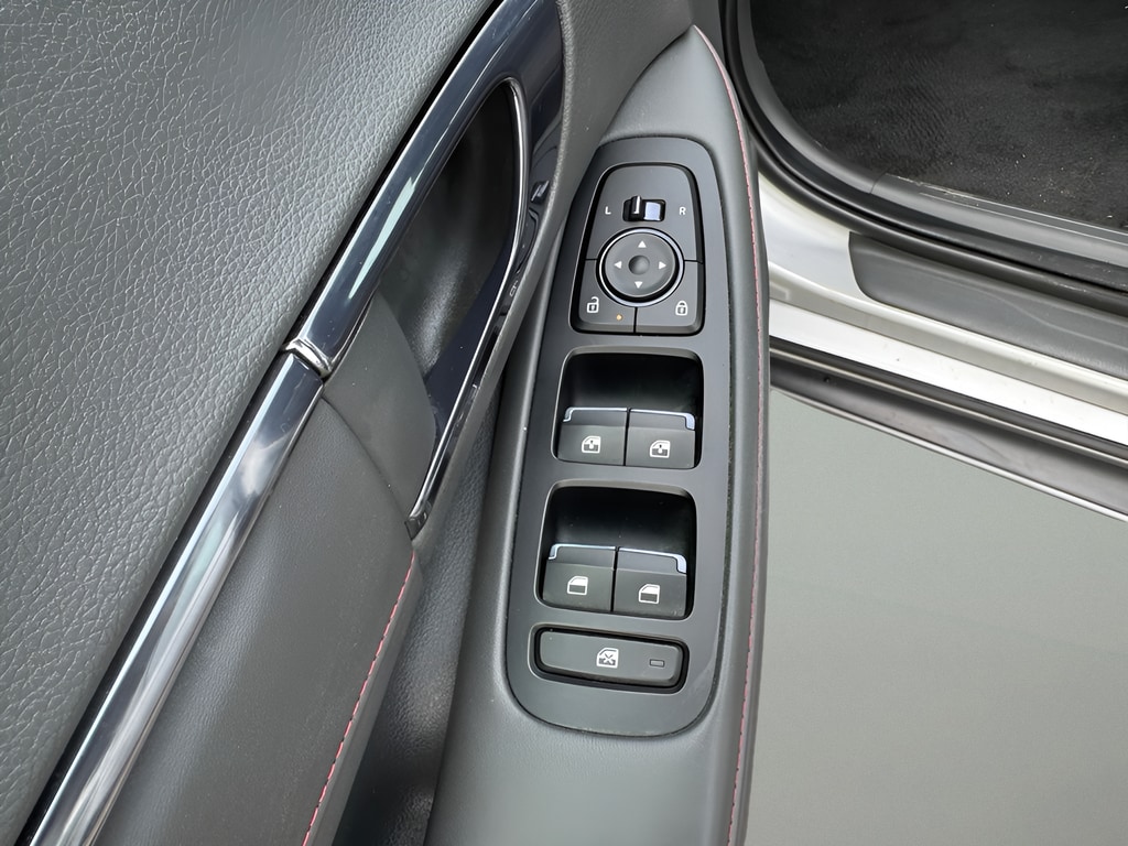 2024 Hyundai Sonata N Line - Photo 13