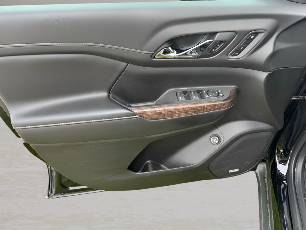 2020 GMC Acadia Denali - Photo 16
