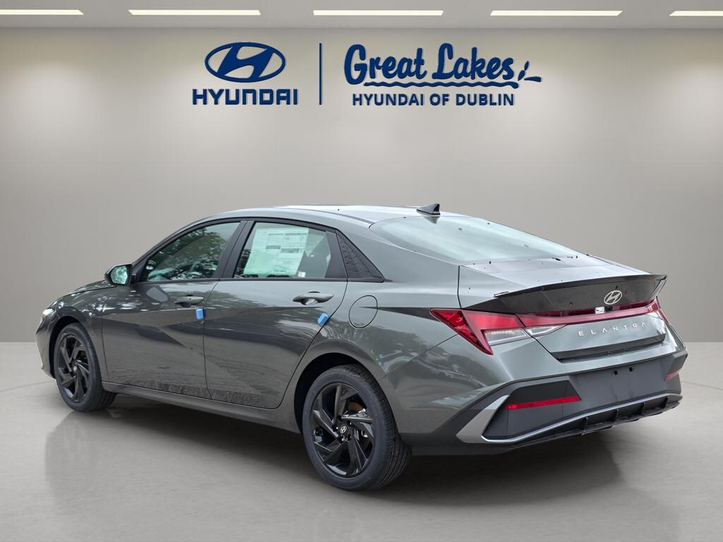 New 2026 Hyundai Elantra SEL Sport Sedan