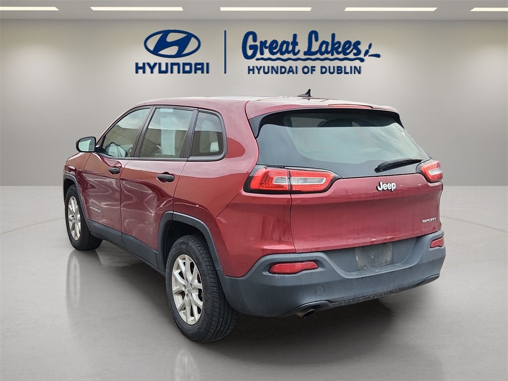 Used 2015 Jeep Cherokee Sport FWD SUV