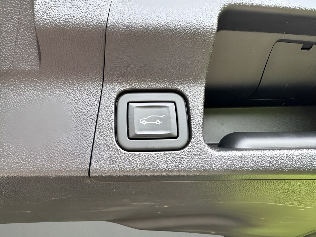 2020 GMC Acadia Denali - Photo 11