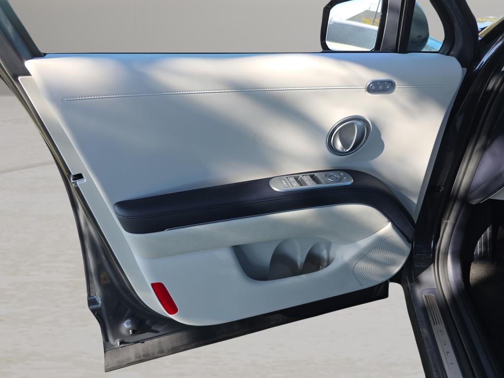 2026 Hyundai Palisade Calligraphy - Photo 18