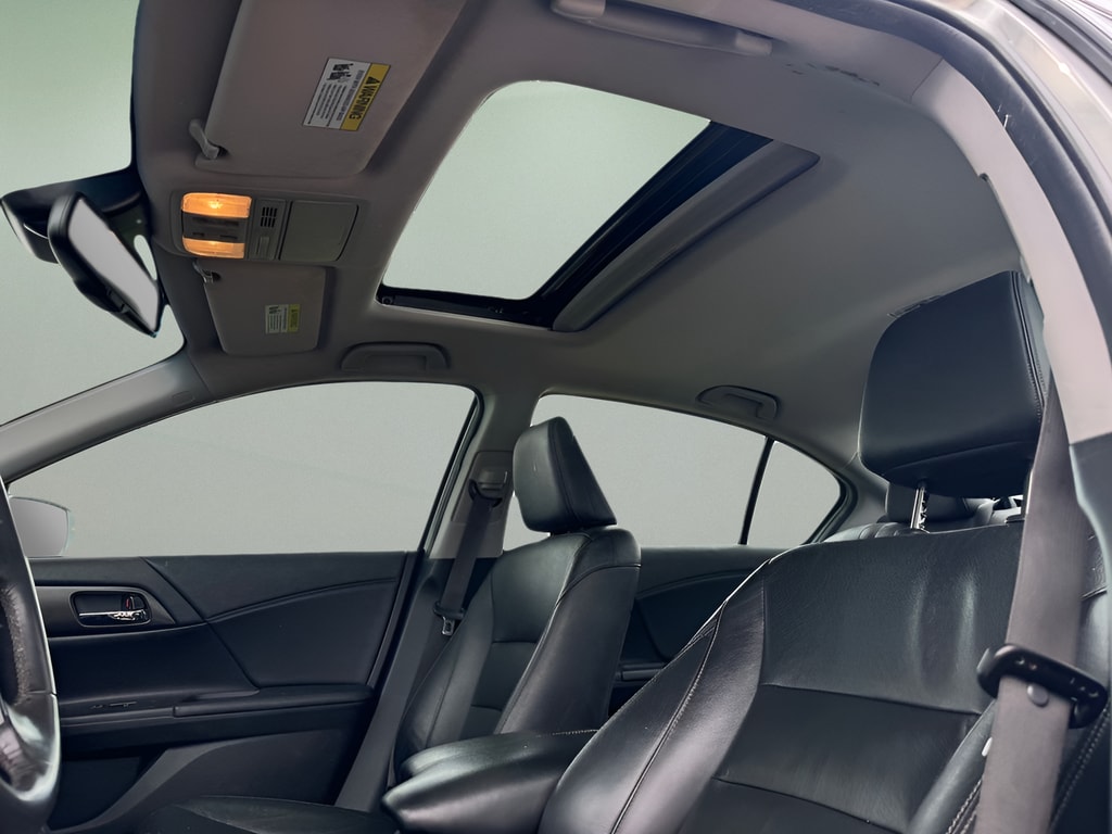 2015 Honda Accord Hybrid Touring - Photo 19