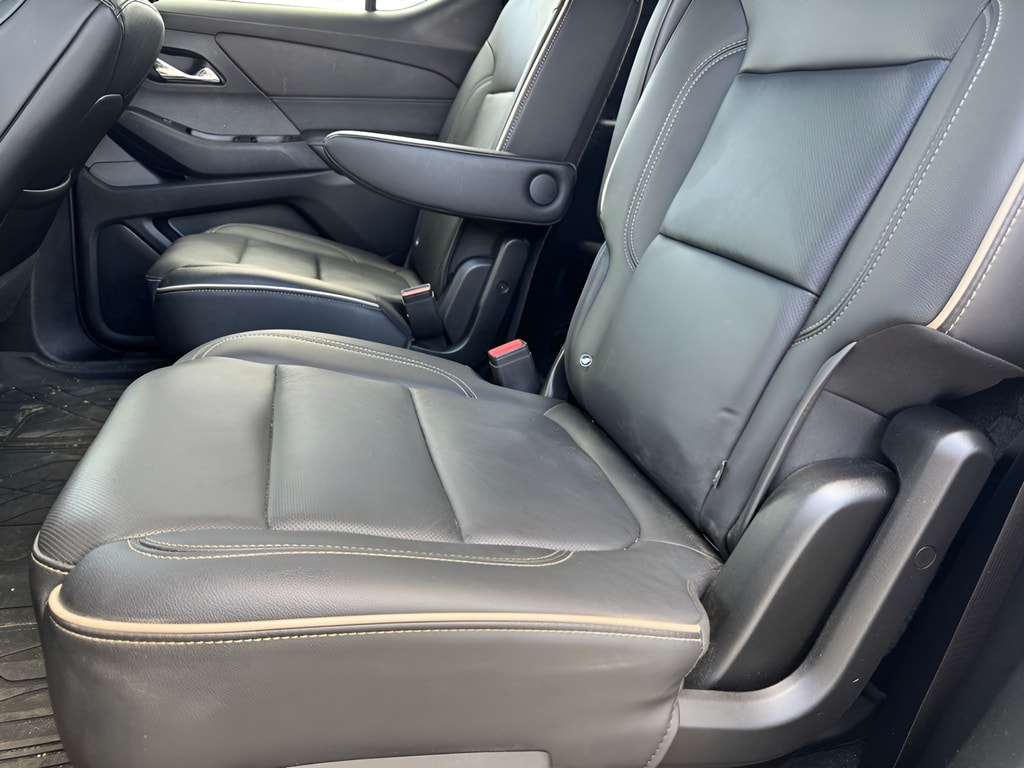 2023 Chevrolet Traverse Premier - Photo 16