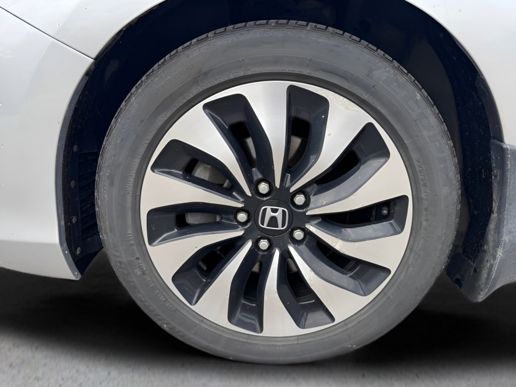 2015 Honda Accord Hybrid Touring - Photo 14