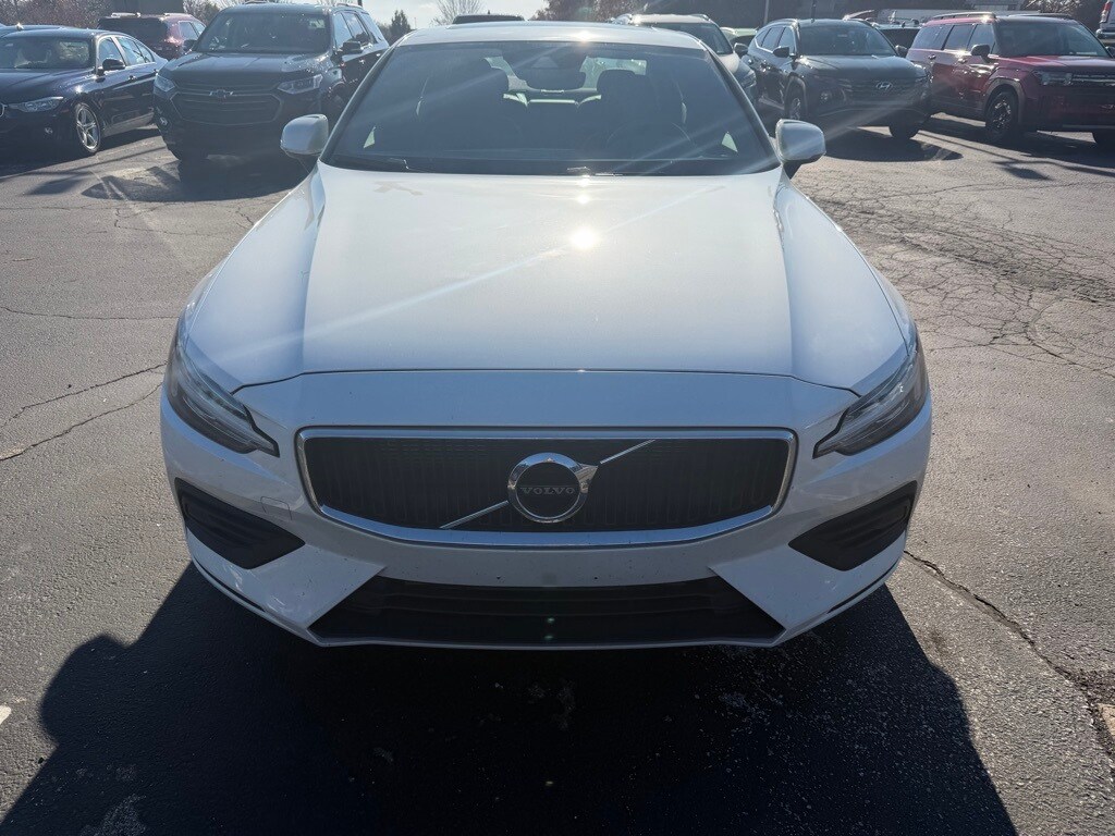 Used 2020 Volvo S60 T5 Momentum Sedan