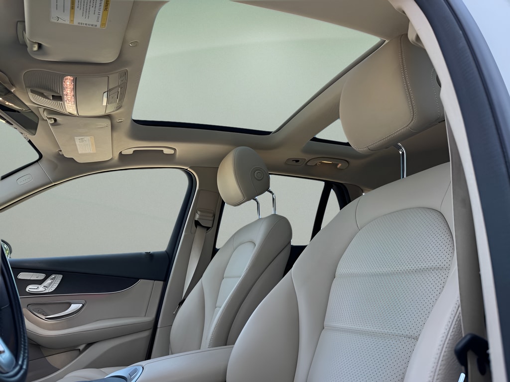 2020 Mercedes-Benz GLC GLC300 - Photo 19
