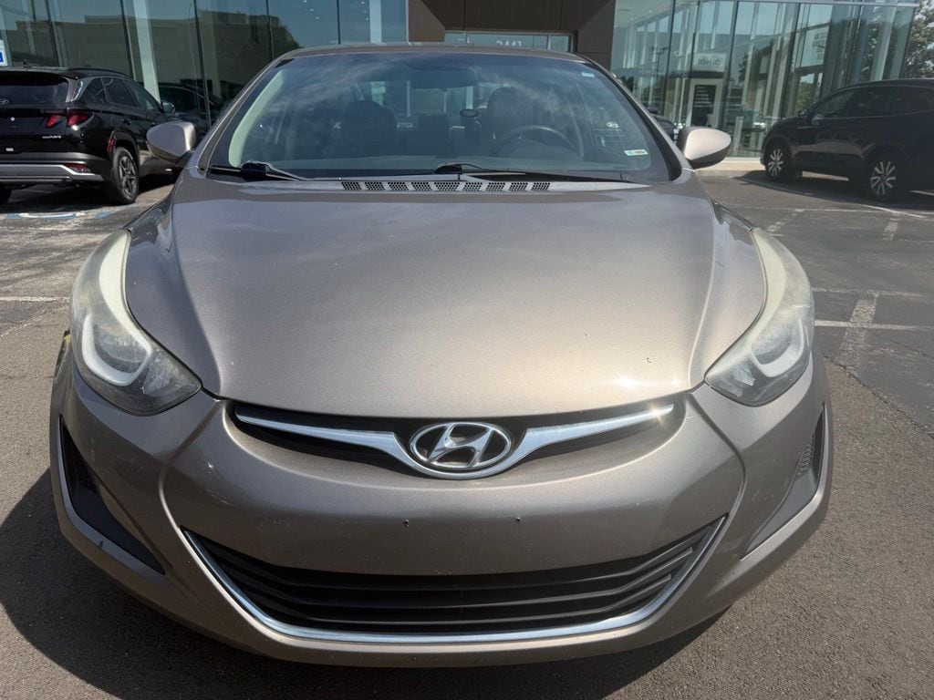 Used 2014 Hyundai Elantra SE Sedan