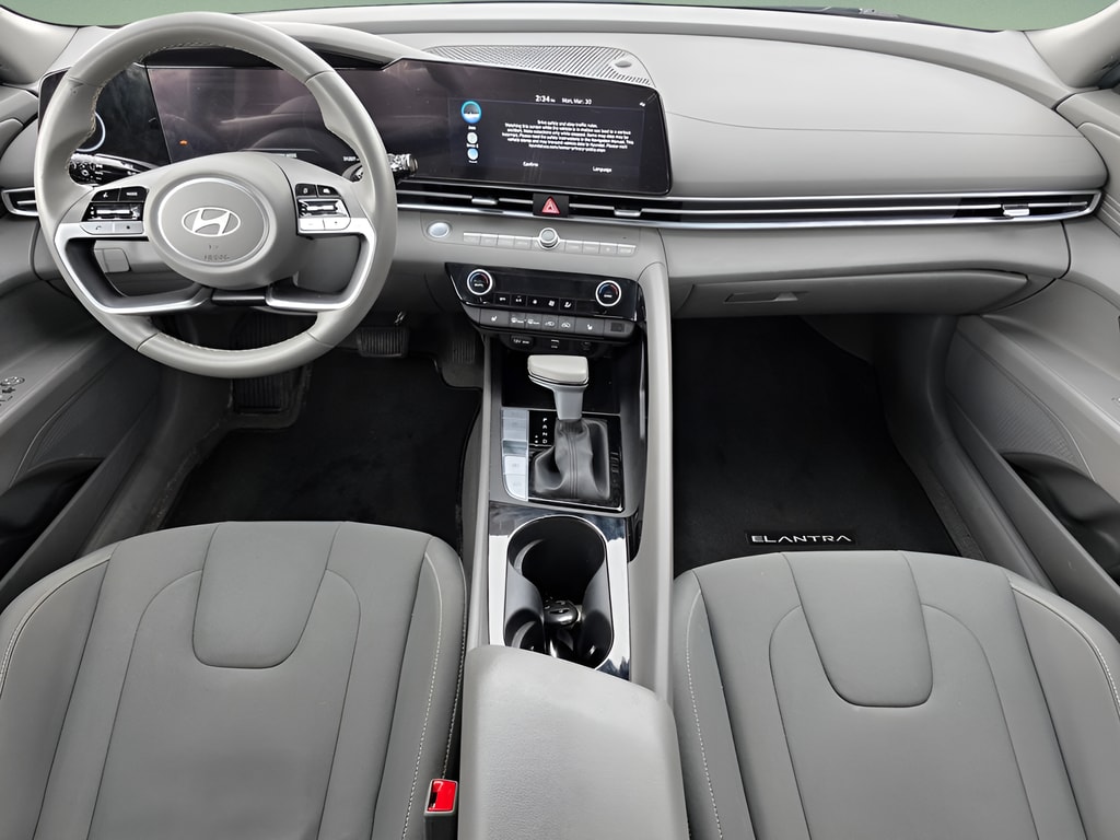 2024 Hyundai Elantra SEL - Photo 21