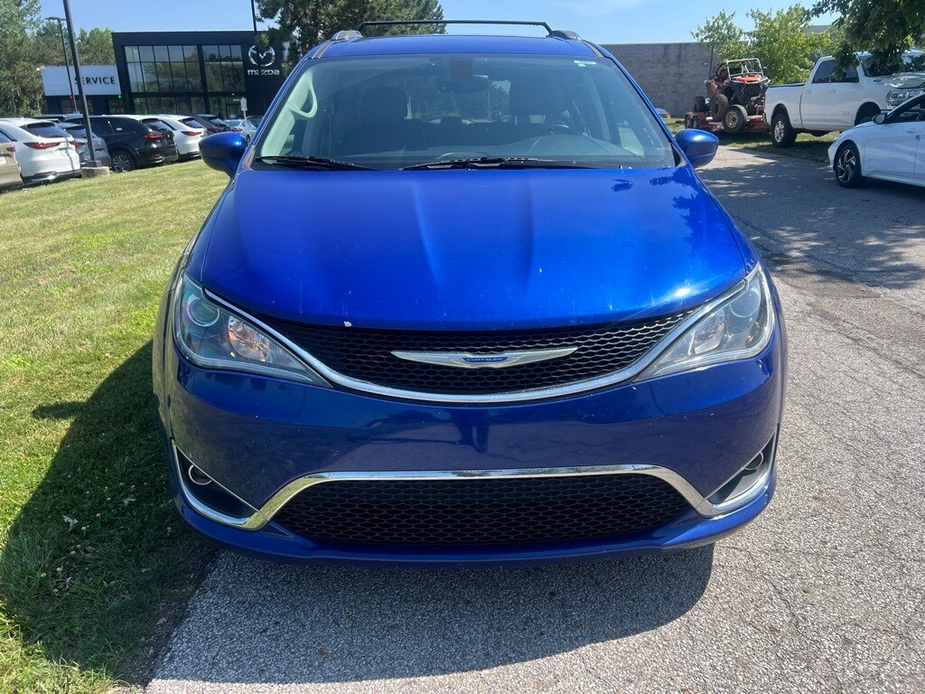 2C4RC1EG7JR256878