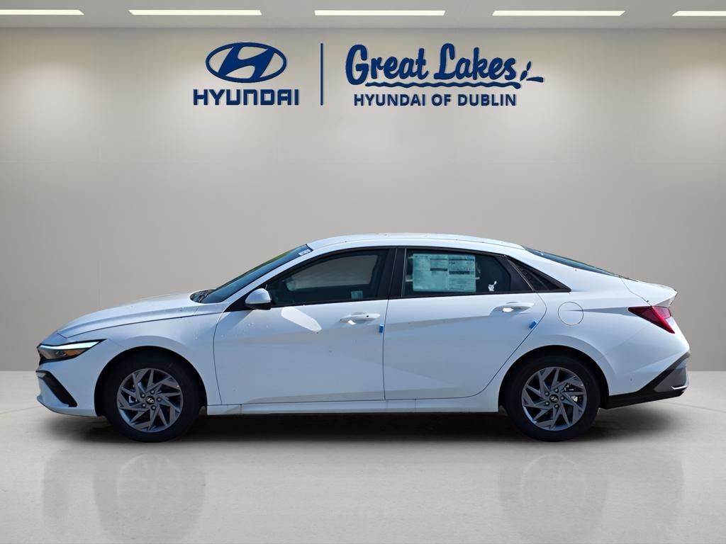 New 2026 Hyundai Elantra Hybrid Blue Sedan