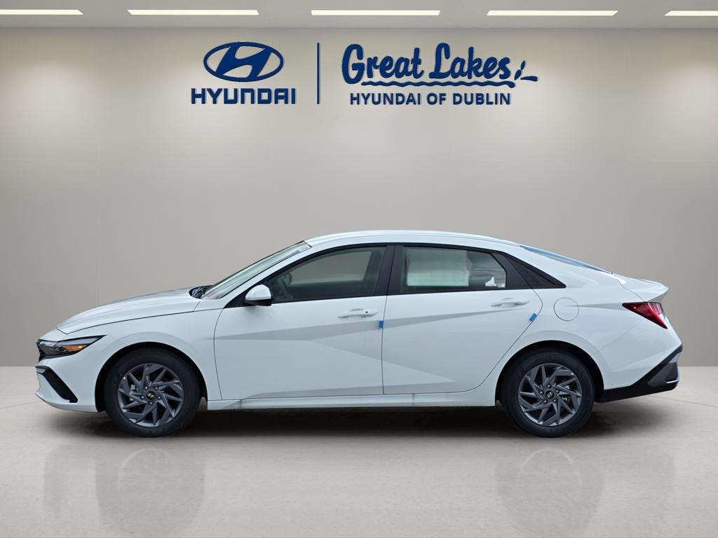 New 2026 Hyundai Elantra Hybrid Blue Sedan
