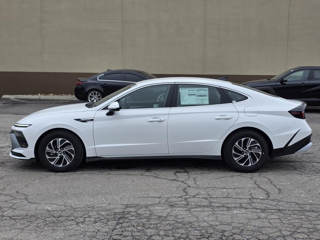 New 2026 Hyundai Sonata Hybrid Blue Sedan