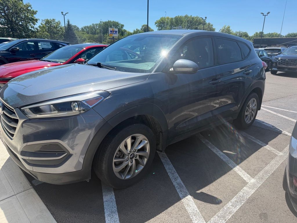 2018 Hyundai Tucson SE FWD photo