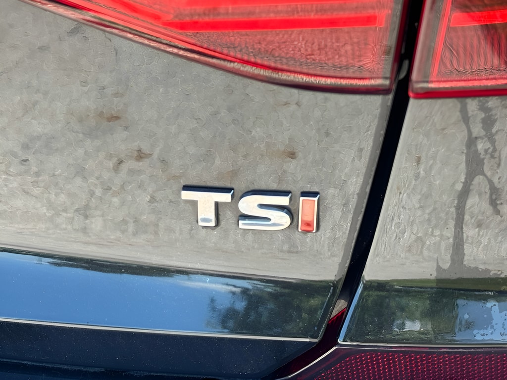 2017 Volkswagen Passat R-Line - Photo 10