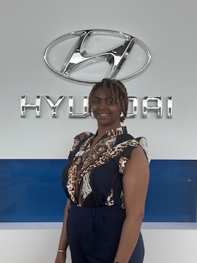 Staff member Alexia Robinson from ID_bd7045