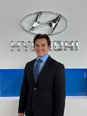 Staff member Rafael Renteria from ID_bd7045