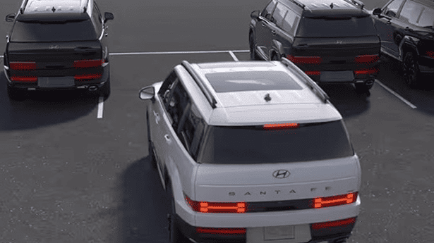 Mastering%20Tight%20Spaces%20with%20Hyundai%20Remote%20Smart%20Parking%20Assist%20post.png