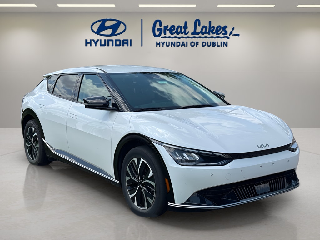 2023 Kia EV6 Wind - Photo 7