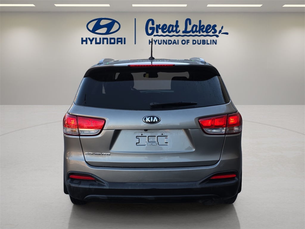 Used 2017 Kia Sorento 2.4L LX SUV