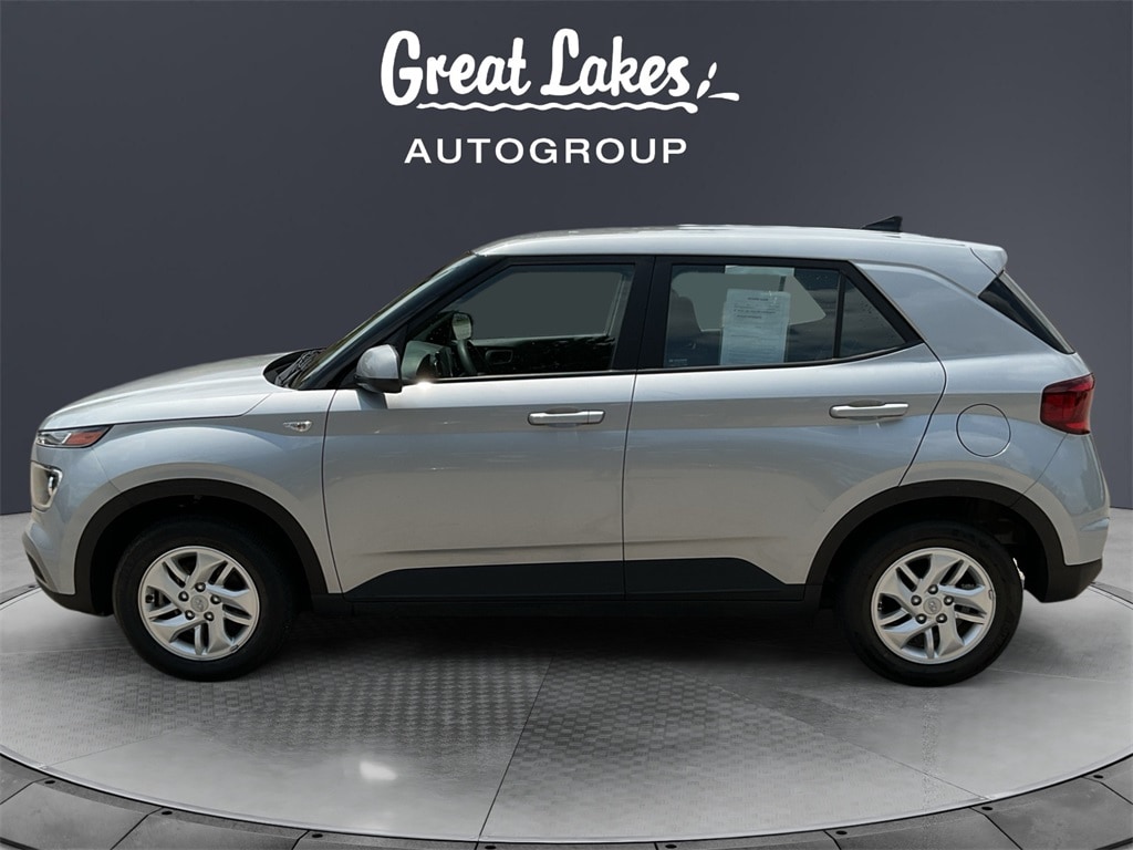 Used 2022 Hyundai Venue SE with VIN KMHRB8A31NU185910 for sale in Columbus, OH