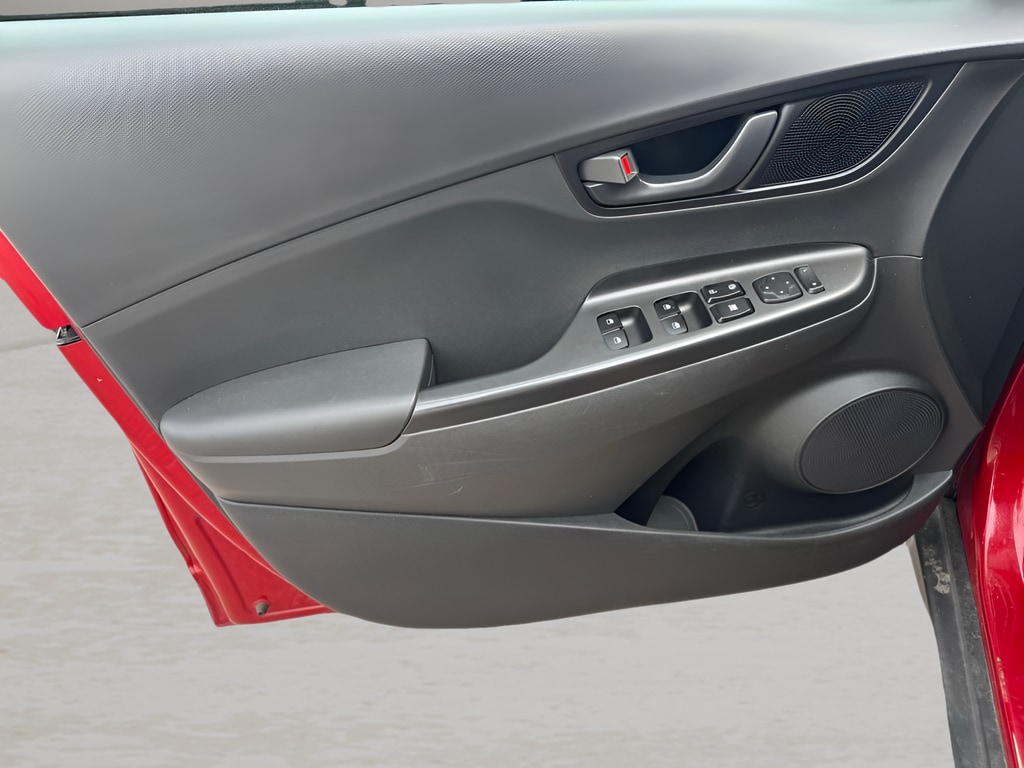 2020 Hyundai Kona SEL - Photo 16