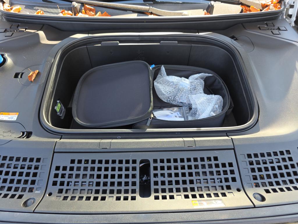 2026 Hyundai IONIQ 9 SE - Photo 10