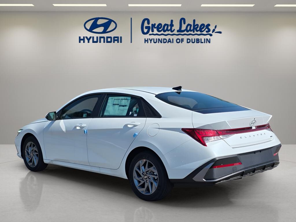 New 2026 Hyundai Elantra Hybrid Blue Sedan