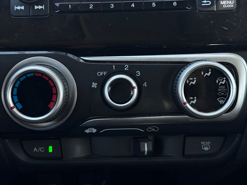 2015 Honda Fit LX - Photo 28