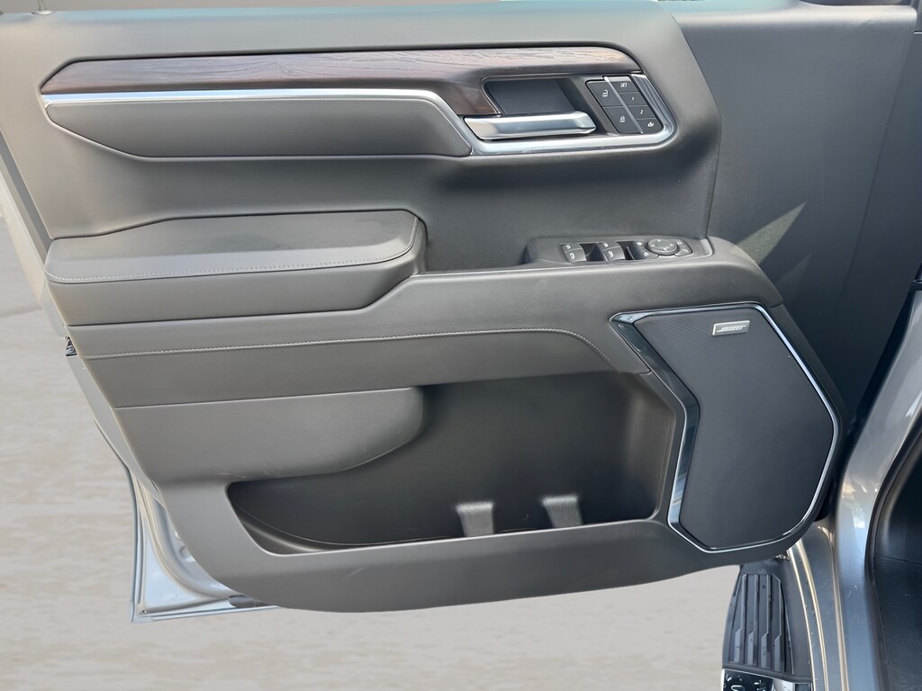 2024 GMC Sierra 1500 SLT - Photo 16