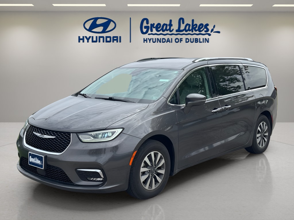 2021 Chrysler Pacifica Touring L's photo