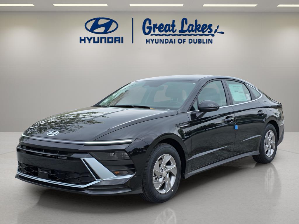 2026 Hyundai Sonata SE's photo