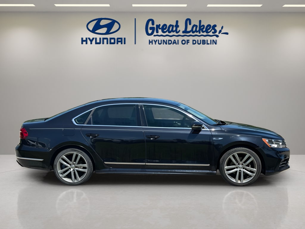 2017 Volkswagen Passat R-Line - Photo 6