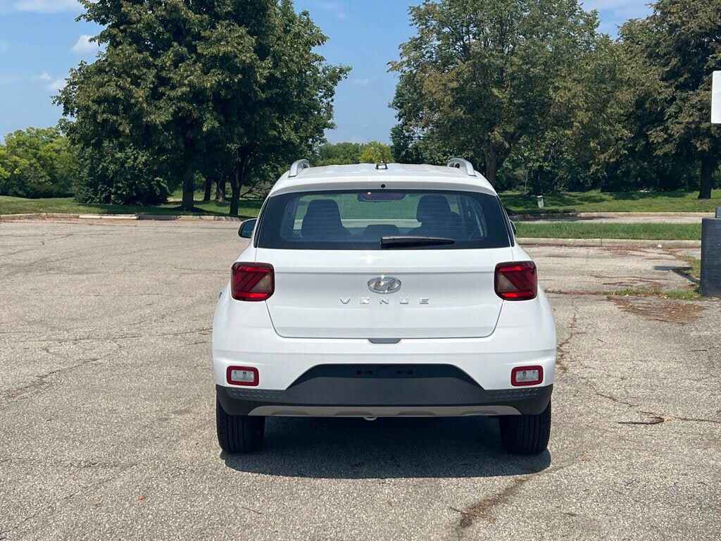 New 2026 Hyundai Venue SEL SUV