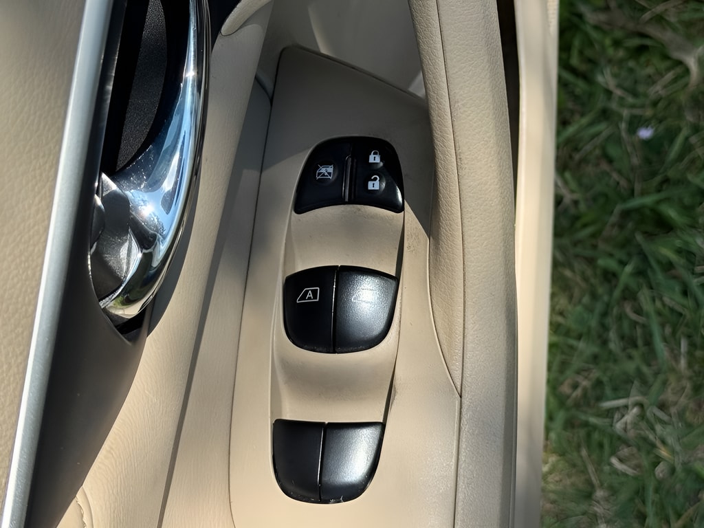 2016 Nissan Altima SL - Photo 13