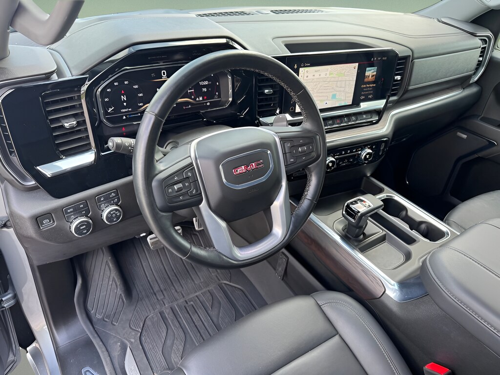 2024 GMC Sierra 1500 SLT - Photo 23