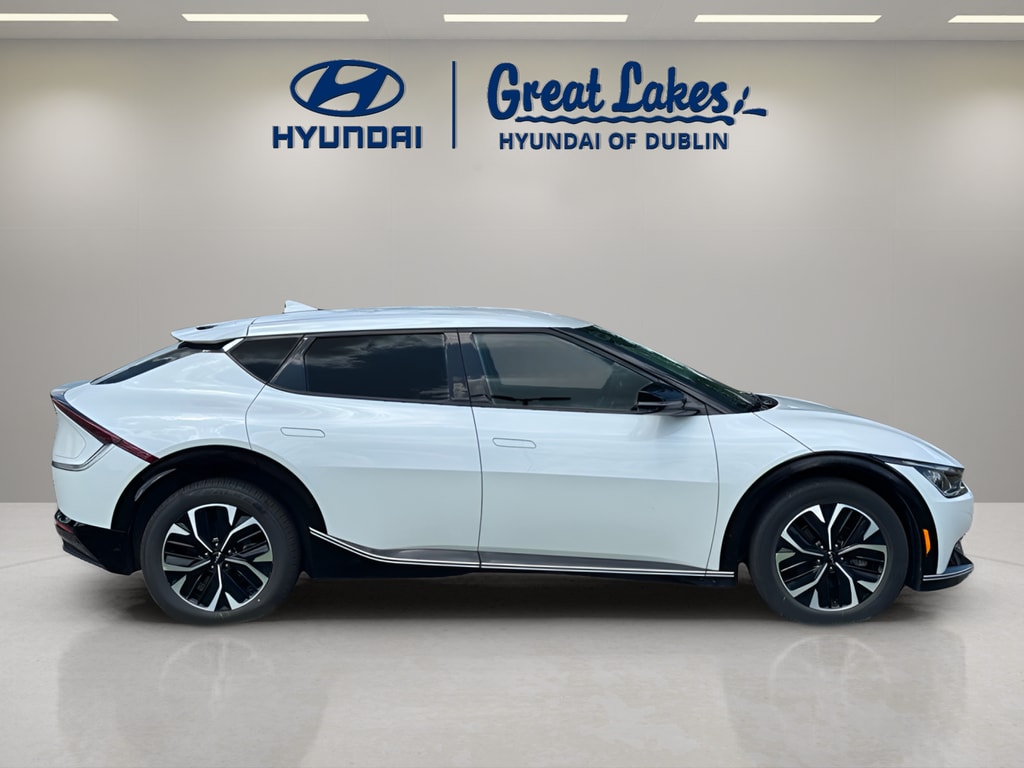 2023 Kia EV6 Wind - Photo 6