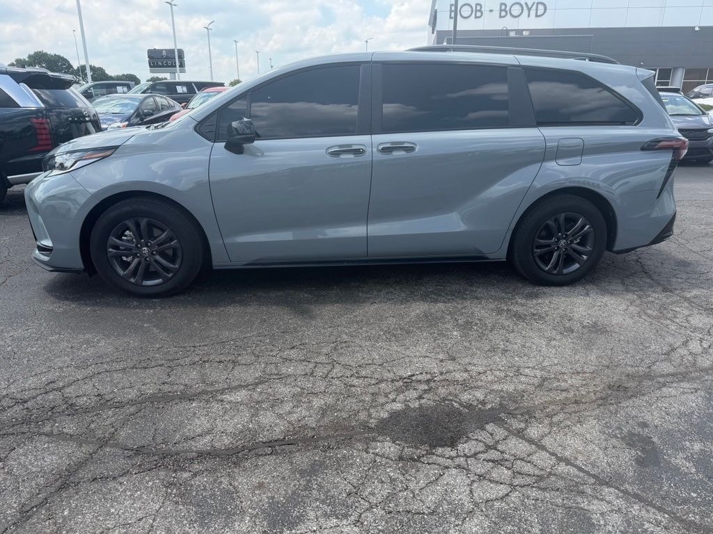 Used 2026 Toyota Sienna XSE 7 Passenger Van Passenger Van