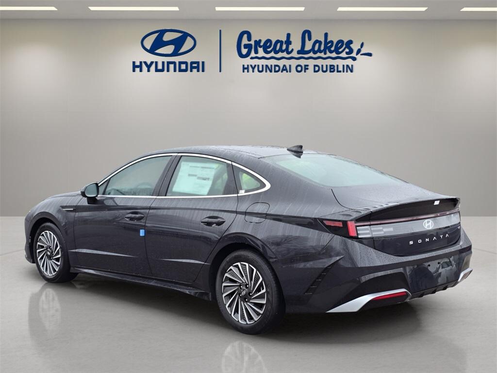 New 2026 Hyundai Sonata Hybrid SEL Sedan