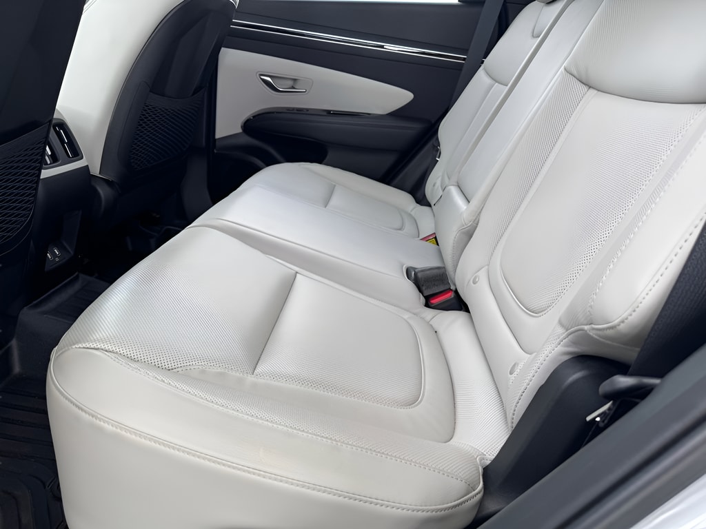 2022 Hyundai Tucson Limited - Photo 16