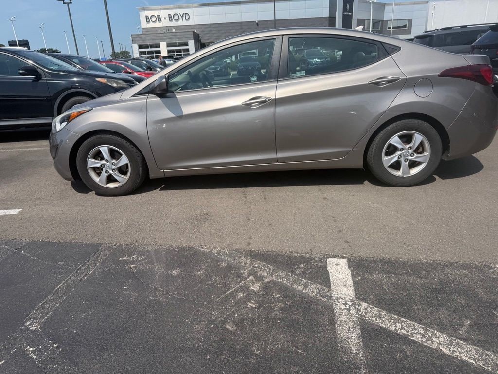 Used 2014 Hyundai Elantra SE Sedan