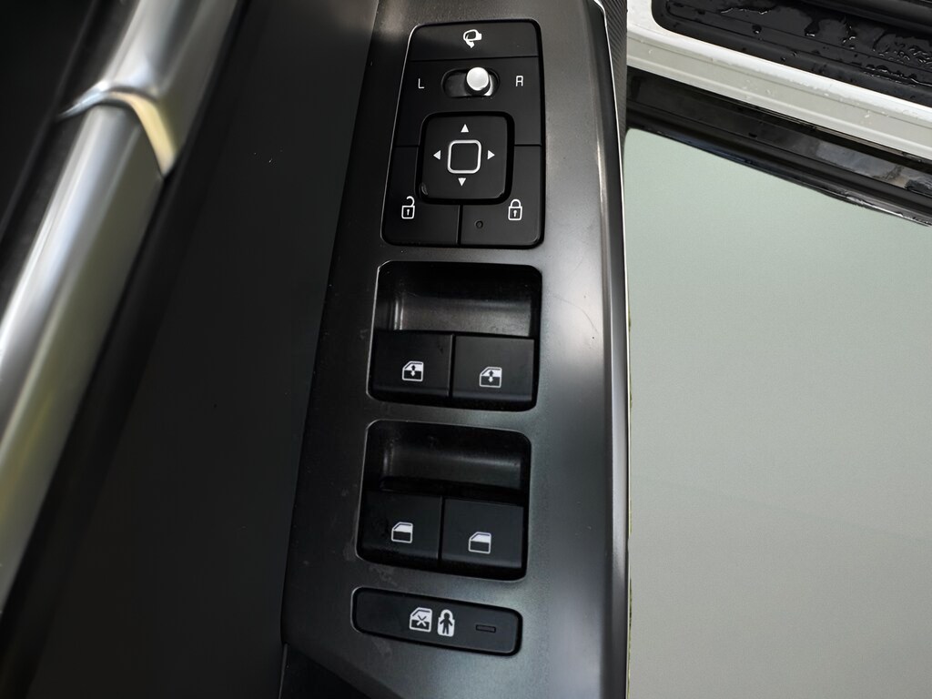 2023 Kia EV6 Wind - Photo 14