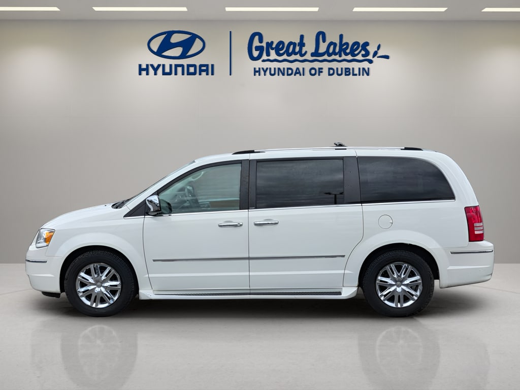 Used 2009 Chrysler Town & Country Limited with VIN 2A8HR64X19R625229 for sale in Columbus, OH