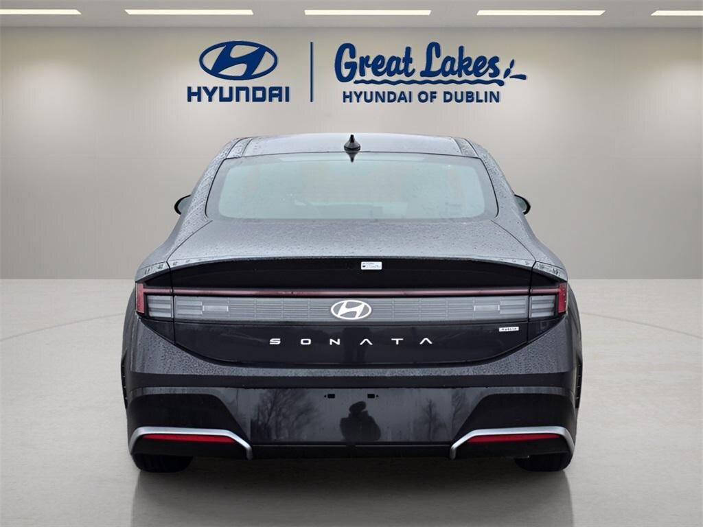 New 2026 Hyundai Sonata Hybrid SEL Sedan