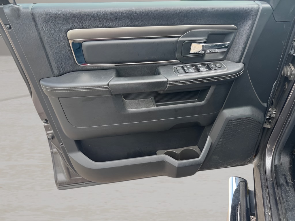 2015 RAM Ram 1500 Pickup Sport - Photo 15