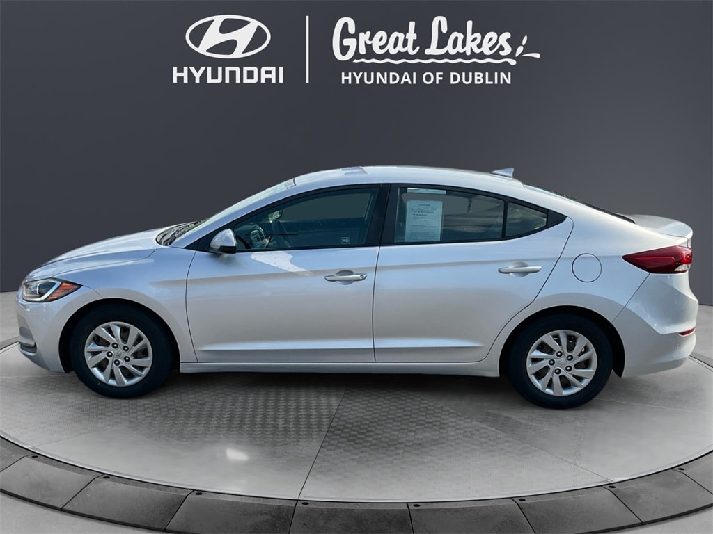 Used 2017 Hyundai Elantra SE with VIN KMHD74LF8HU323653 for sale in Columbus, OH