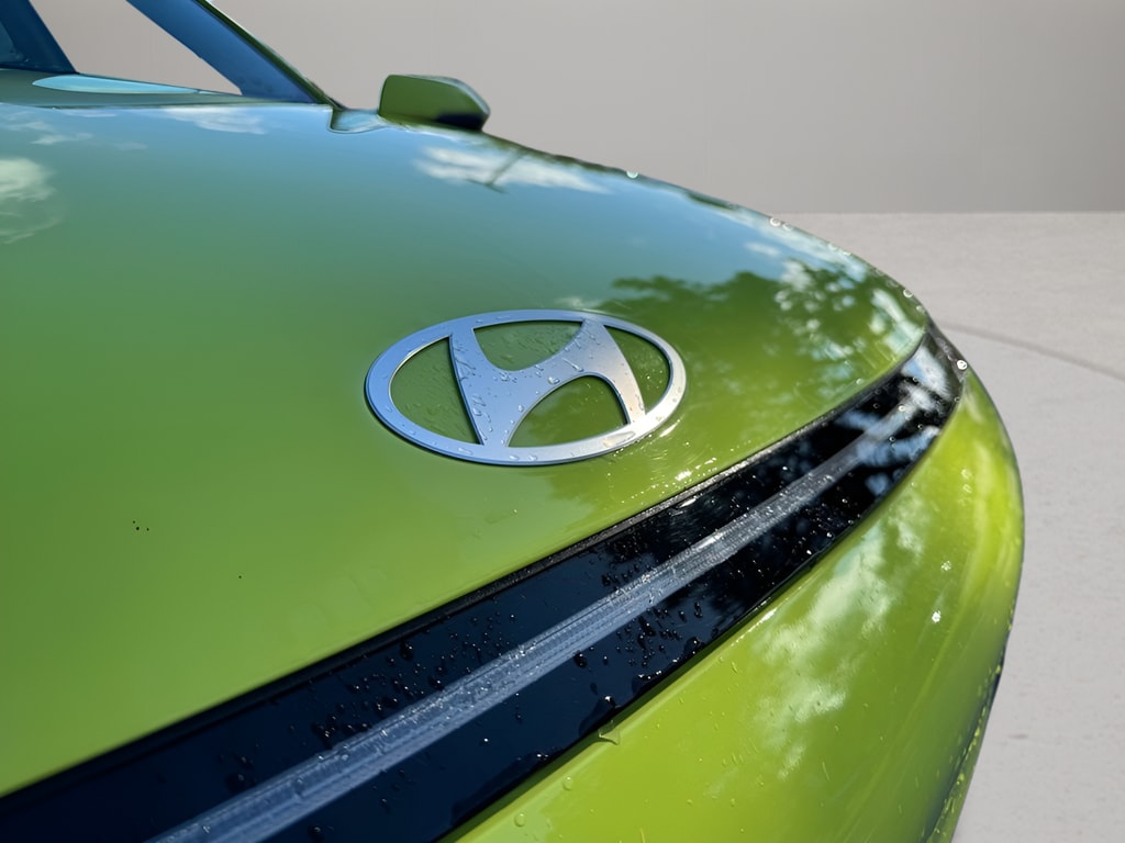 2024 Hyundai Kona Limited - Photo 12