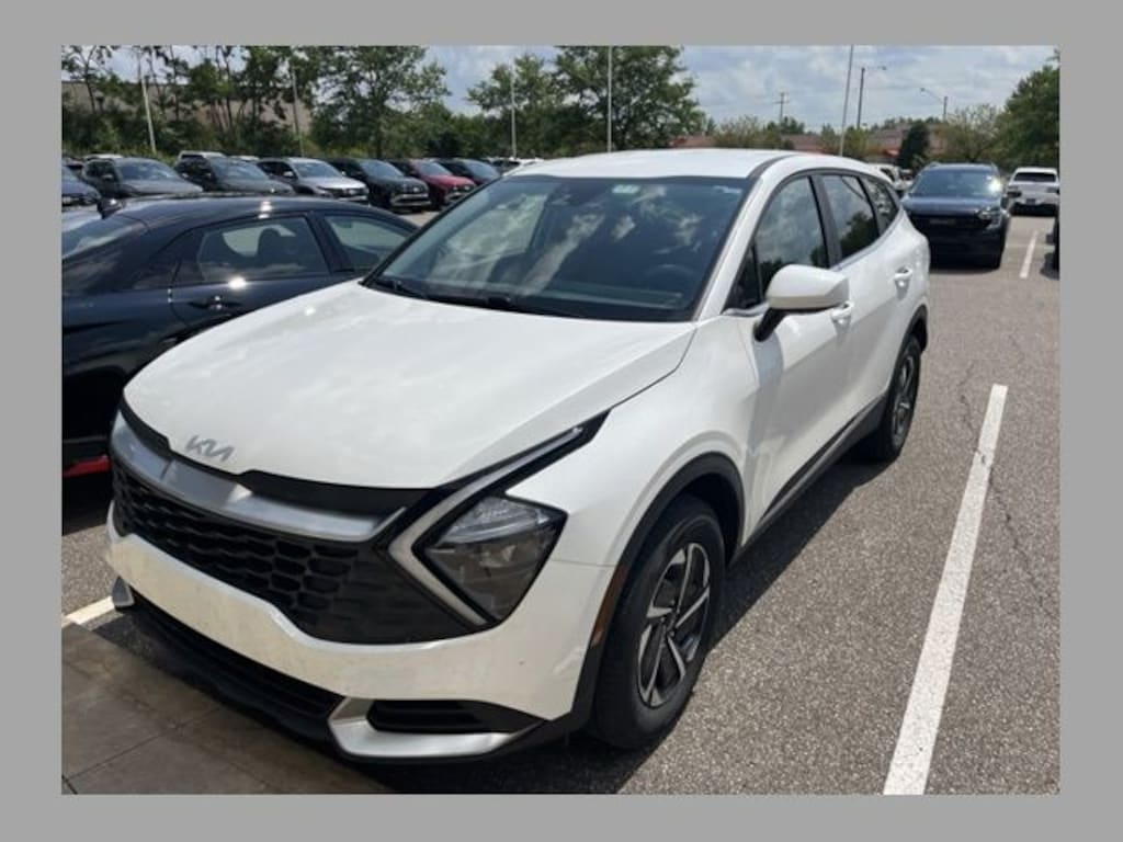 Used 2023 Kia Sportage Hybrid LX SUV