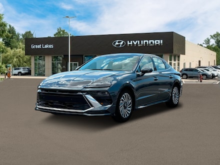2025 Hyundai Sonata Hybrid Limited Sedan