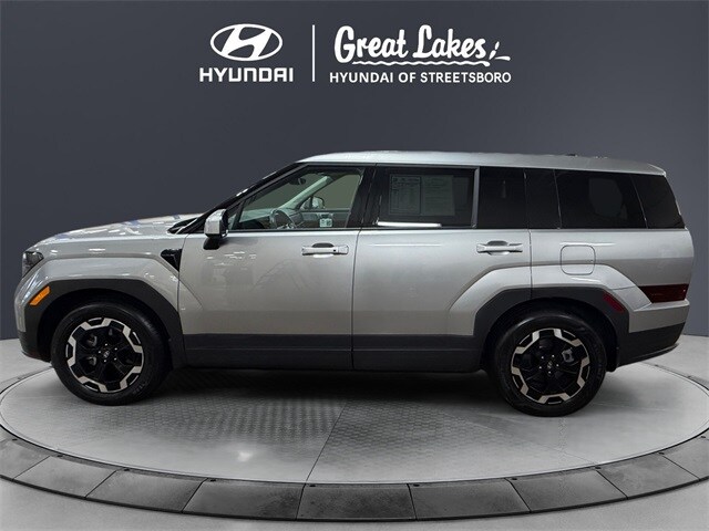 2025 Hyundai Santa Fe SE photo 2